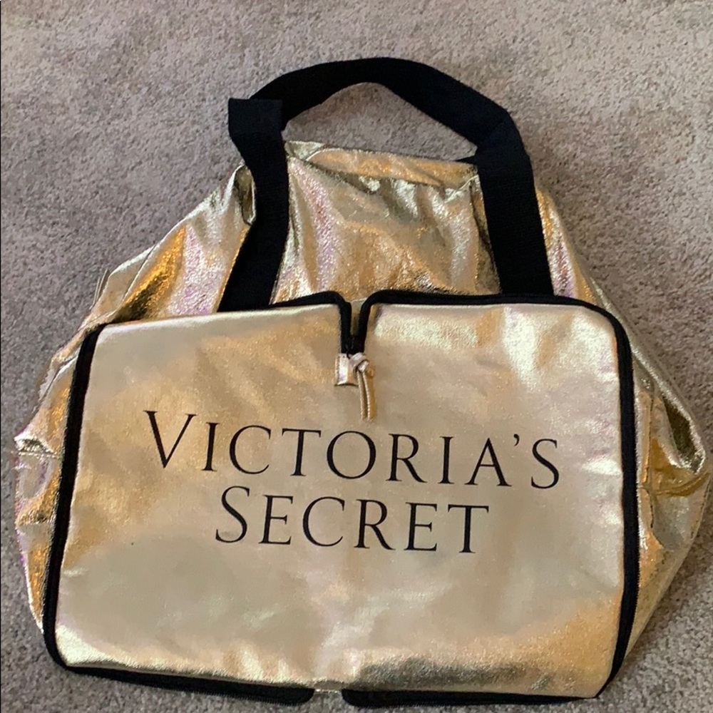 VICTORIAS SECRET DUFFLE BAG